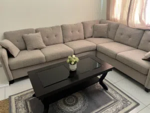 كنبة زاوية (L) نظيفة جداً بحالة ممتازة للبيع - sofa L