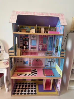 بيت باربي خشبي Barbie Dollhouse for Sale