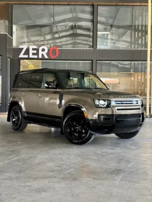 LAND ROVER DEFENDER 2023 BLACK EDITION