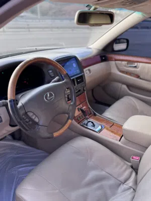 Used Lexus LS in Al Batinah
