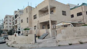 380 m2 More than 6 bedrooms Villa for Sale in Zarqa Al Zarqa Al Jadeedeh