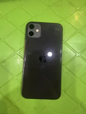 Apple iPhone 11 256 GB in Basra
