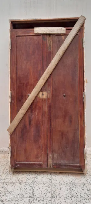 باب خشب خارجي