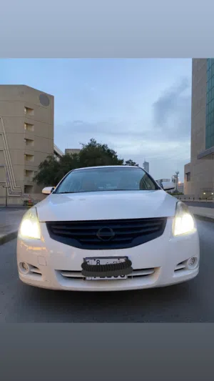 Nissan Altima 2012