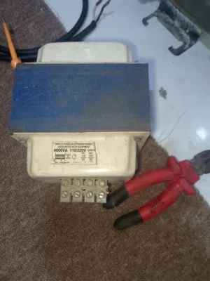 محولة كهرباء  كبيره 110فولت 40  امبير