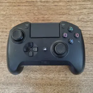 ايدتين تحكم احترافيه للبلاي ستيشن 4