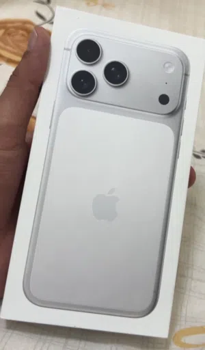 Iphone 17 pro max 256 silver