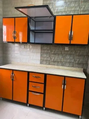 تجهيز مطابخ وكل ما يتعلق بالمحلات والصيدليات