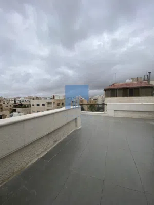 شقة فاخرة للبيع في الرابية - خلف الإتصالات ( Orange ) طابق ثالث 175م مع روف 150م دوبلكس لم تسكن