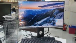 كمبيوتر كامل i7 مع شاشة حجم 24 بوصة HDMI