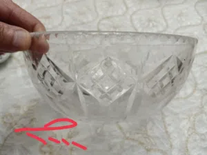 عدد مميزه من قطع الكريستال الممتاز