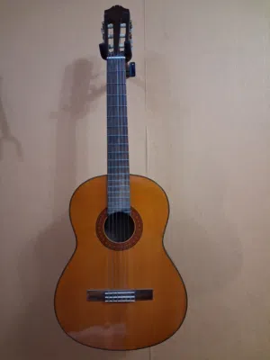 guitar yamaha c70