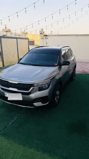. KIA  SELTOS