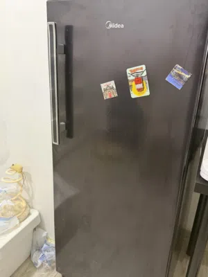 ثلاجه ميديا للبيع نظيفه