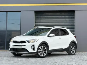 كيا-ستونيك-2024-فل-إضافات