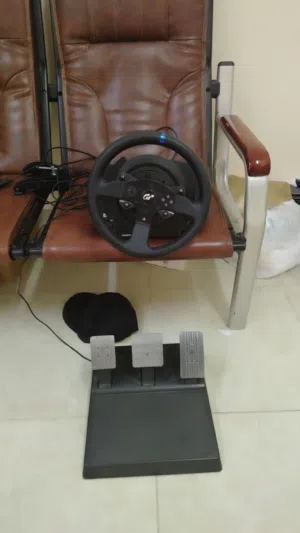 ستيرنج ThrustMaster T300 RS (الموتور يحتاج تصليح)