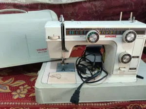 مكينيه خياطه جااانومي الاصلي من النوع الاول وجديد نظيف للبيع مستعجل من سعيد الحظ