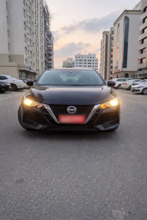 Hyundai . Elantra . Daily2