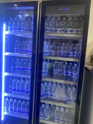 عرض ربي يبارك معدات قهوه البيع بالقطعه او مع بعض  ثلاجه عرض حلويات ثلاجه ماء ومشروبات زوجي جدي