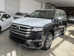 2025 TOYOTA LAND CRUISER GXR 3500TT 409HP عداد زيرو وارد الكويت