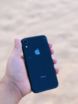 Apple iPhone XR 64 GB in Tripoli