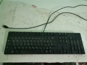 لوحه مفاتيح شركه dell نظيف و يشغل 100\100