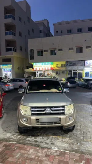 للبيع باجيرو 2008 السعر المطلوب13000
