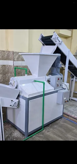 ‏معدات المصانع ‏.‏ مستعمل‏0