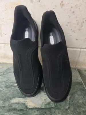 للبيع حذاء Jump لون أسود مقاس 46، استعمال يوم واحد فقط، بحالة ممتازة.