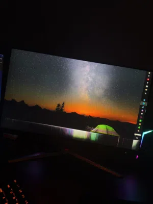 شاشة كيمنك محتركه من جوه مسافه قليله للاعلى 23 inch 165hz 0.5ms aoc للبيعع