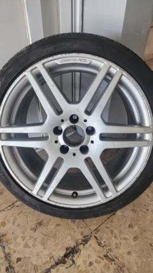 جنطات AMG اصلي مرسيدس  w204 و w207  و w212 E-class  C-class  مع الكوشوك