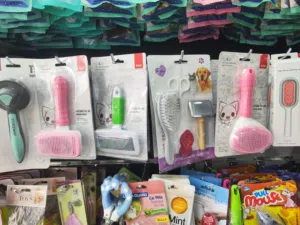 فراشي شعر قطط وكلاب