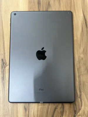 I pad 9 , 64 gb مستعمل وكالة مع كرتونة غير مخدش بسعر مغرب