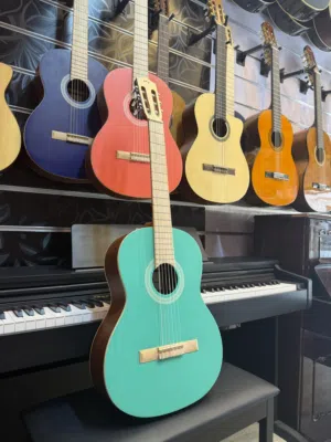 جيتار قرطبة لون ازرق  - Córdoba C1 Matiz with Gig Bag