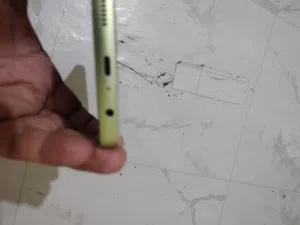 جوال سامسونج a05  شريحتين gsm يشغل فولتي ذاكره 128 رام 4 مغير له شاشه وكاله درجه اولى.        السعر