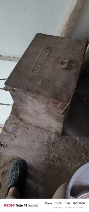 زوزو صناديق عده يتسكرو بالقفل