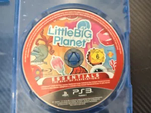 أشرطة ps3 مستعملة ونظيفة جدا استعمال خفيف