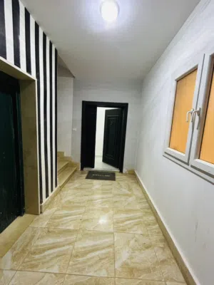 شقة صغار مشطبة