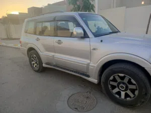 باجيرو 7راكب للبيع