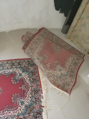مفرشه كبيره مع مفارش صغيره