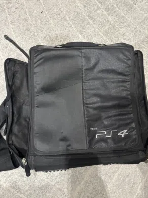 شنطه بلستيشن فور