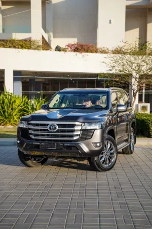 SUV Toyota in Muscat