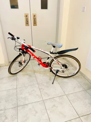 Sole gear adult cycle in best condition with speedometer and with working gears and bottle holder