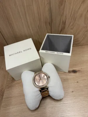 MICHAEL KORS