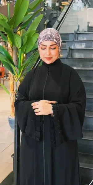 عبايات خليجيه سواد فاحم