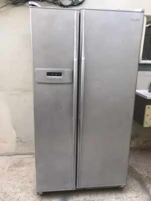 ثلاجة زايبل حجم كبير للبيع