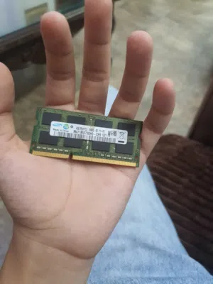 السعة: 4GB النوع: DDR3 السرعة: 1333MHz (PC3-10600S) الشركة: Samsung