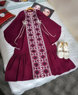 فستان رمضاني ملكي  إطلالة فاخرة للعزومات الوصف