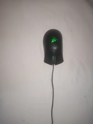 ماوس الألعاب السلكي Razer DeathAdder Expert (RZ01-0084) - بحالة ممتازة للبيع المستعجل