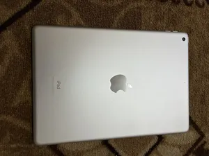 Apple . iPad 9 . 64 GB3